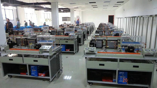 �F(xi��n)�������c���{ϵ