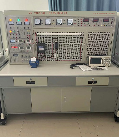 通用電工實訓臺